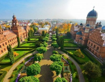 Що безкоштовно подивитись в Чернівцях